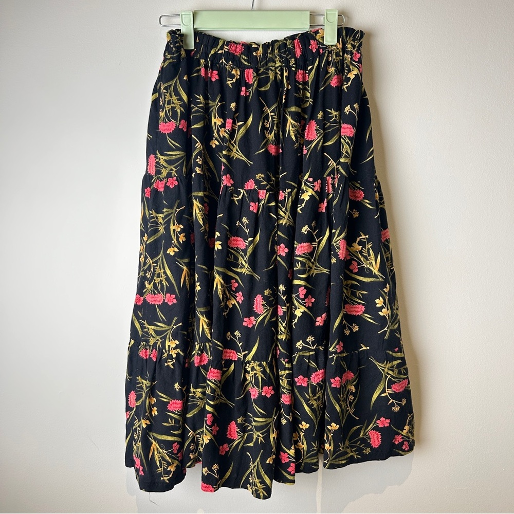 Vintage 80’s Floral Black and Pink Women's Skirt Prairie Cottagecore Medium